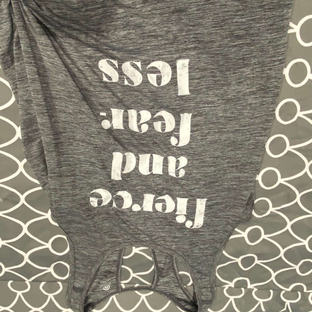Slogan tank